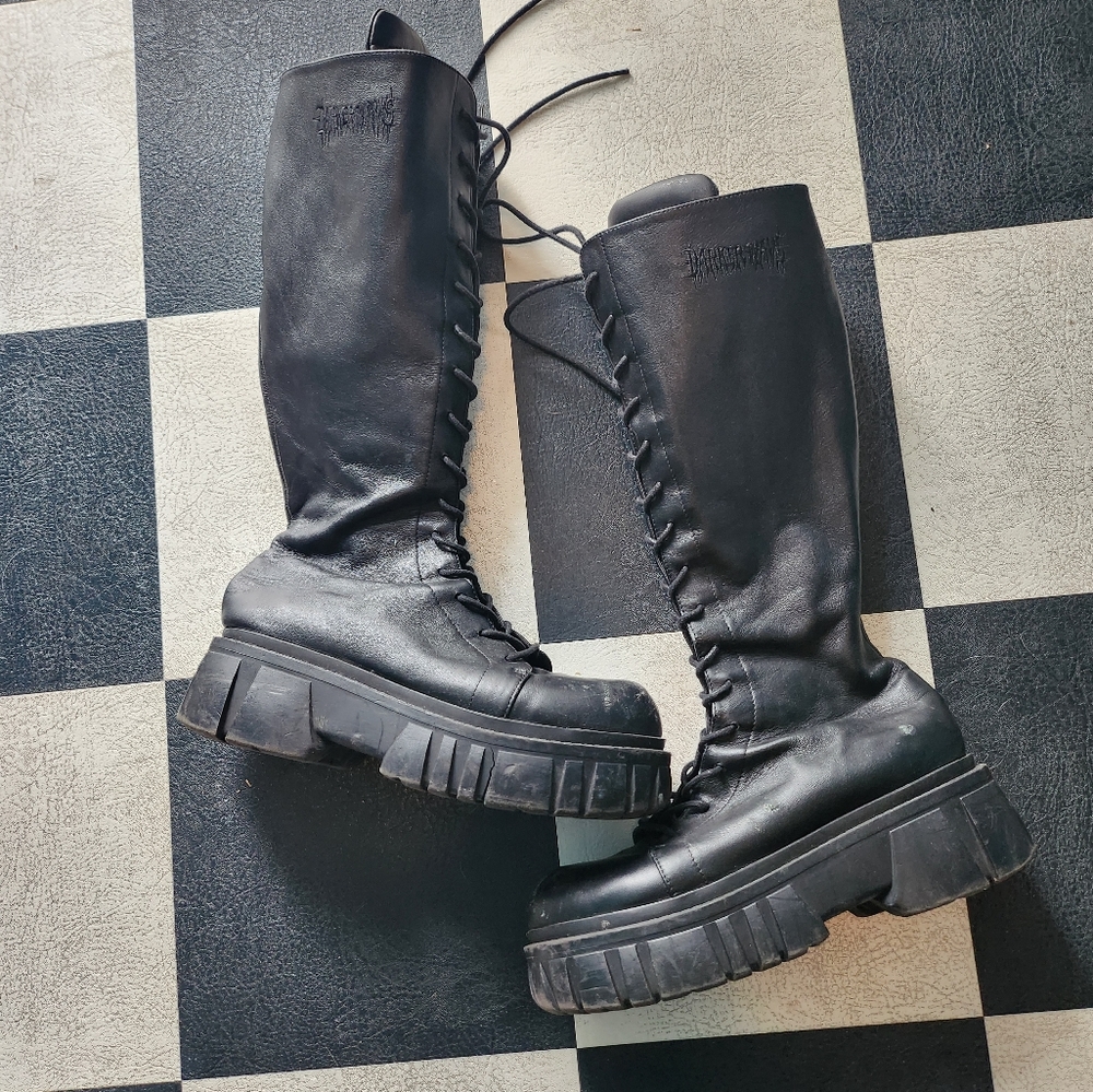Darker Ways black leather lace up boots. Size 11M.